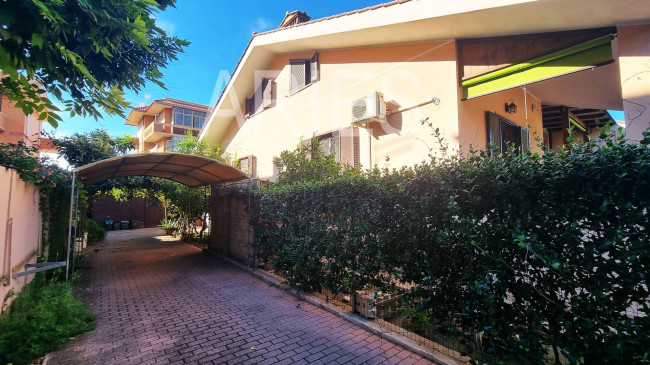 Villa in vendita a Fiumicino