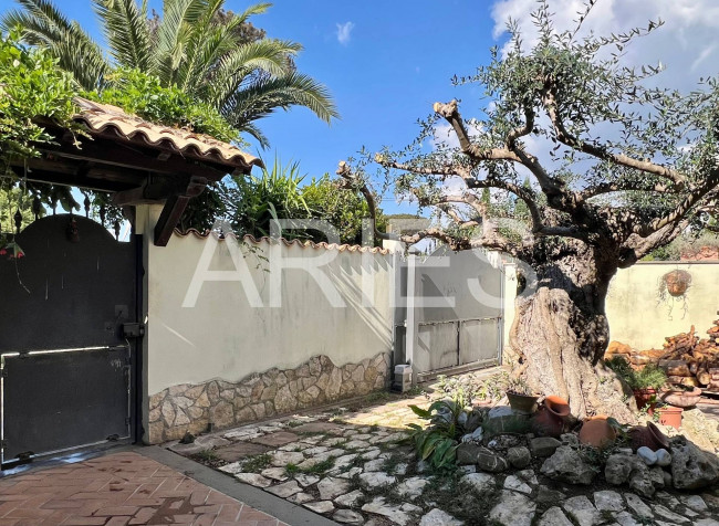 Villette a schiera in vendita a Fiumicino