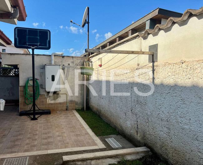 Villetta bifamiliare in vendita a Roma