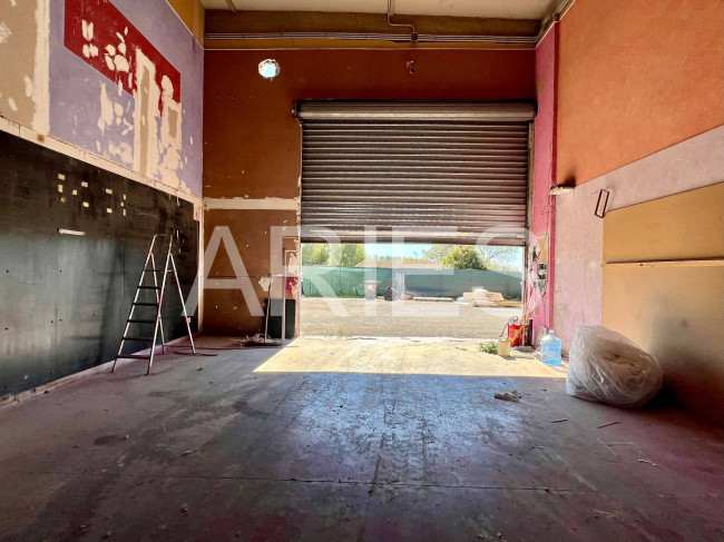 Capannone in affitto a Roma