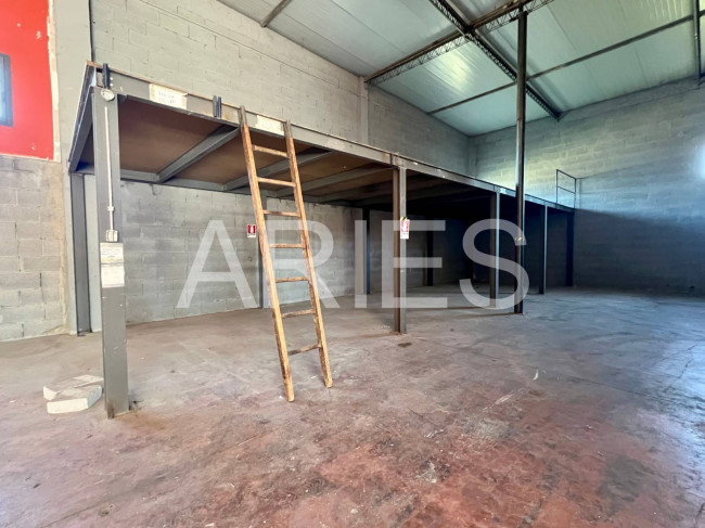 Capannone in affitto a Roma