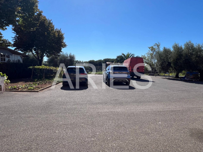 Capannone in affitto a Roma