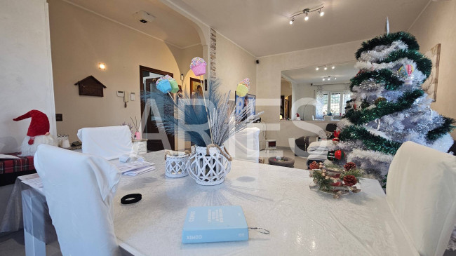 Villetta bifamiliare in vendita a Roma