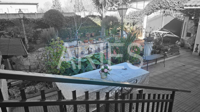 Villetta bifamiliare in vendita a Roma