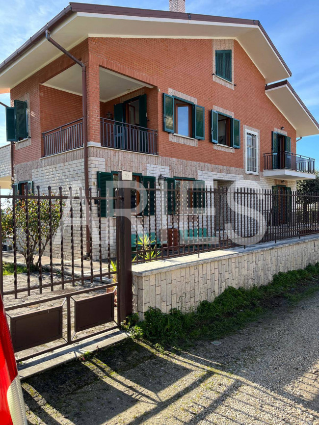 Villa in vendita a Nerola