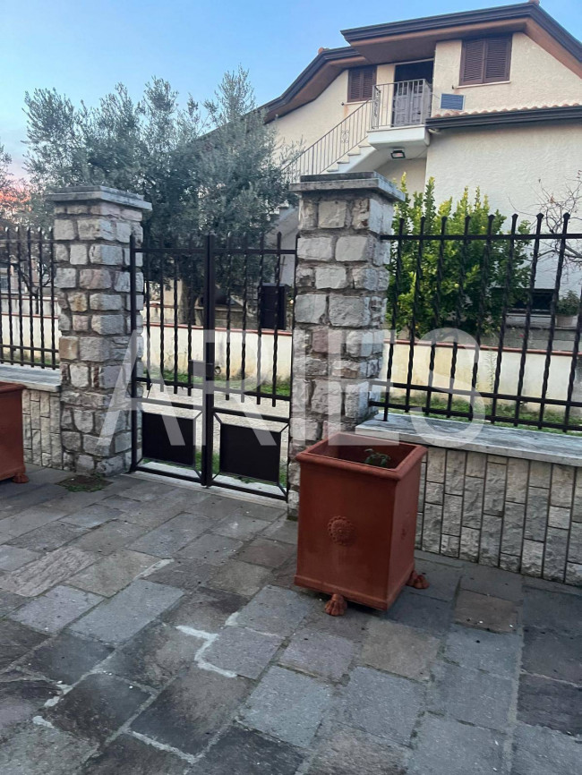 Villa in vendita a Nerola