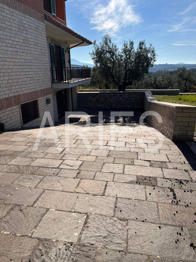 Villa in vendita a Nerola