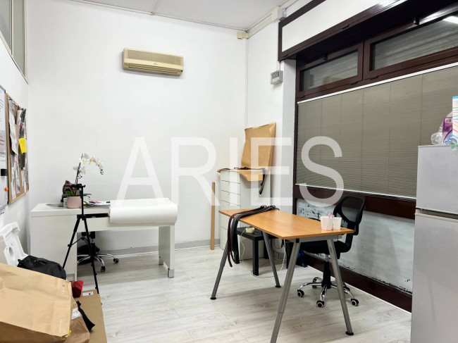 Locale commerciale in vendita a Roma