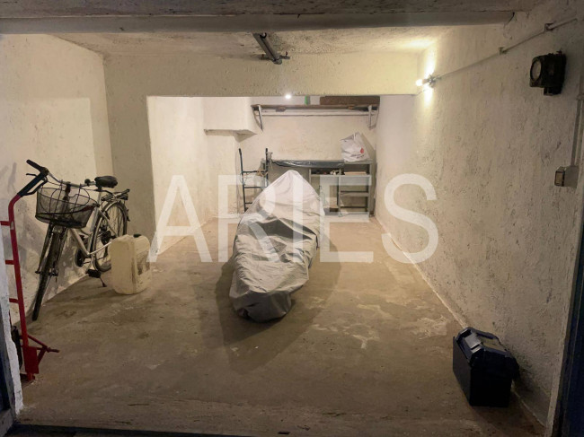 Box o garage in affitto a Roma