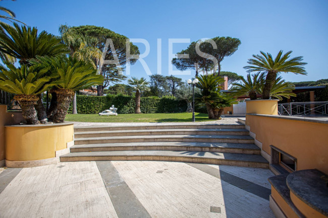 Villa in vendita a Roma