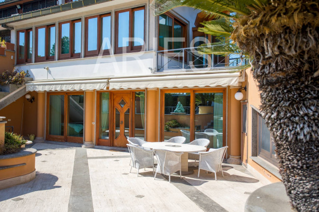 Villa in vendita a Roma