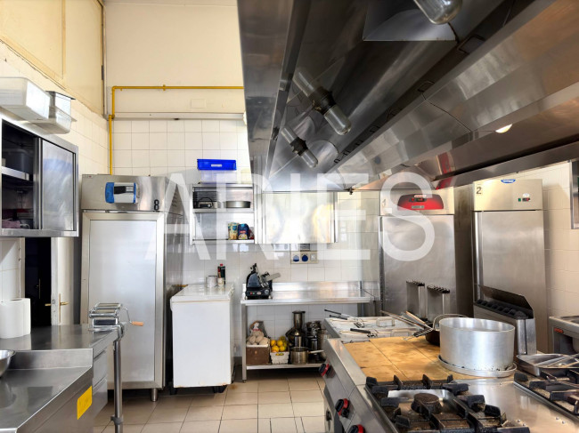 Attività commerciale in vendita a Fiumicino