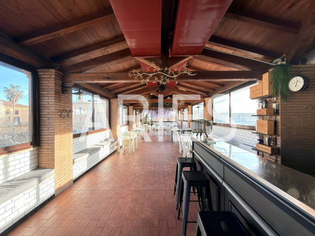 Attività commerciale in vendita a Fiumicino