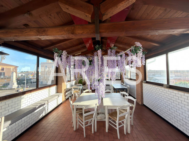 Attività commerciale in vendita a Fiumicino