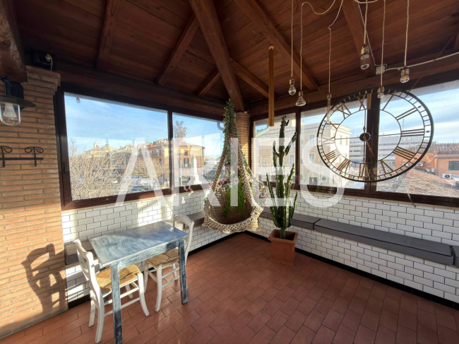 Attività commerciale in vendita a Fiumicino