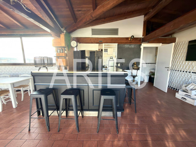 Attività commerciale in vendita a Fiumicino