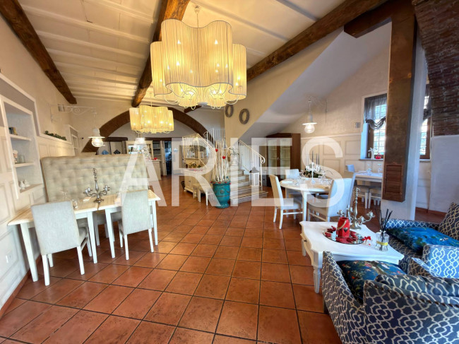 Attività commerciale in vendita a Fiumicino