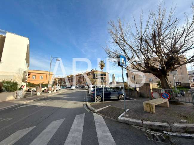 Attività commerciale in vendita a Fiumicino