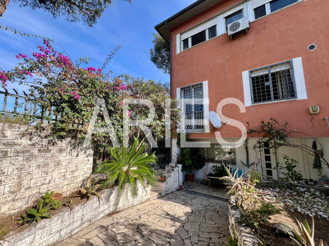 Villette a schiera in vendita a Roma