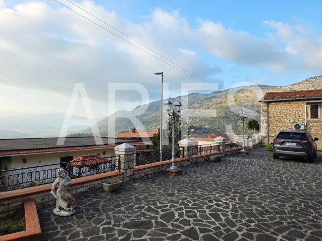 Villa in vendita a Sonnino