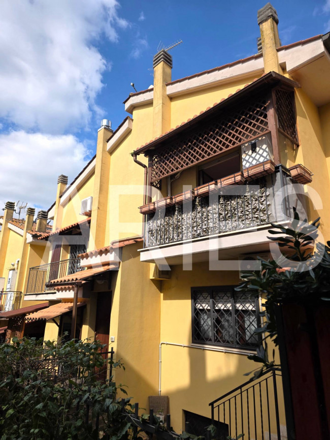 Villette a schiera in vendita a Roma
