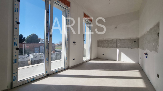 VILLA QUADRIFAMILIARE in vendita a Fiumicino