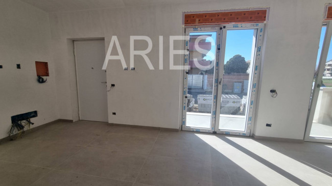 VILLA QUADRIFAMILIARE in vendita a Fiumicino