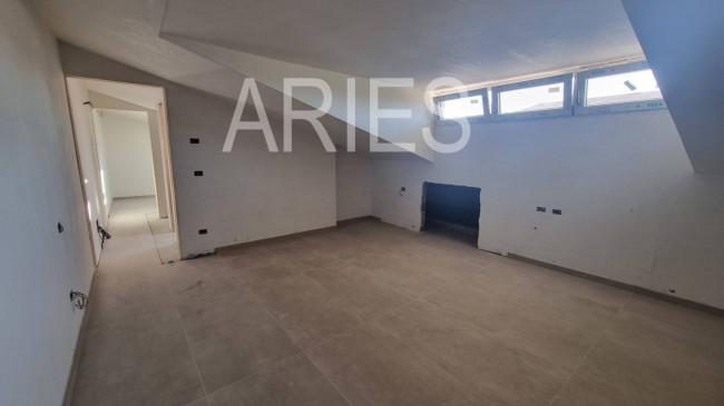 VILLA QUADRIFAMILIARE in vendita a Fiumicino