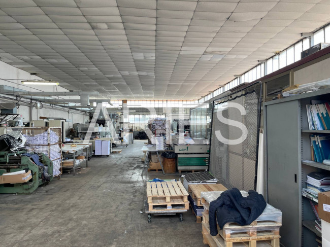 Capannone in vendita a Ciampino