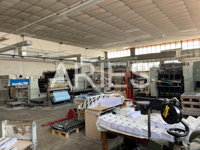 Capannone in vendita a Ciampino