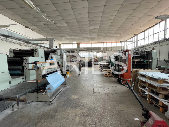 Capannone in vendita a Ciampino