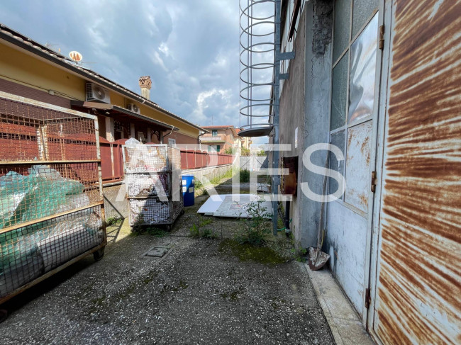 Capannone in vendita a Ciampino