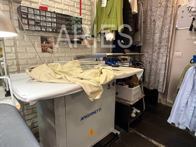 Attività commerciale in vendita a Roma