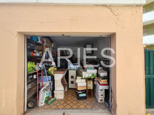 Box o garage in vendita a Roma