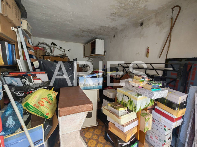 Box o garage in vendita a Roma