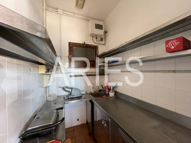 Locale commerciale in vendita a Roma