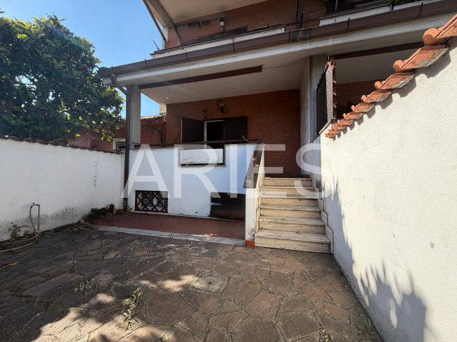 Villette a schiera in vendita a Roma