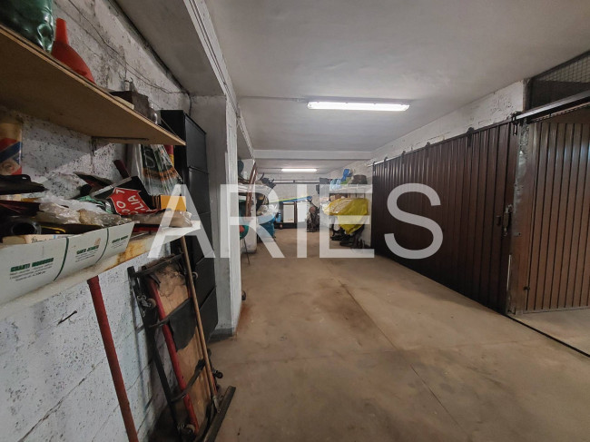 Box o garage in vendita a Roma