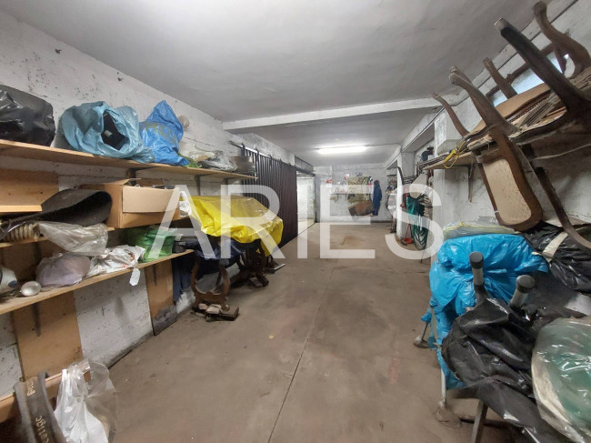 Box o garage in vendita a Roma