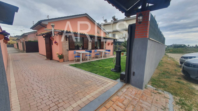 Villa in vendita a Fiumicino