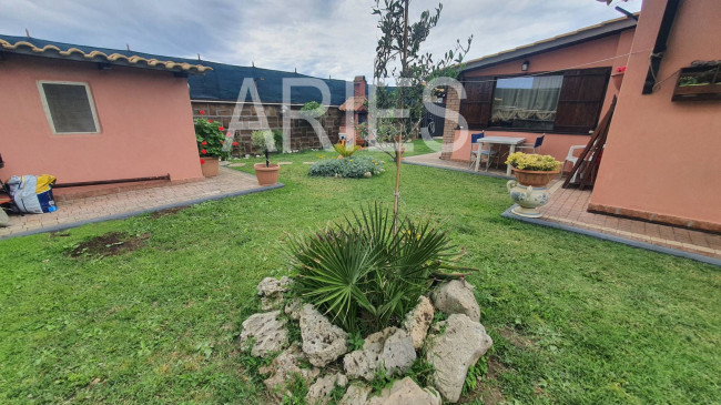 Villa in vendita a Fiumicino