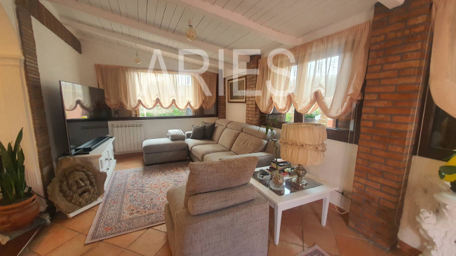 Villa in vendita a Fiumicino