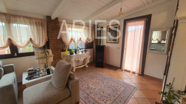 Villa in vendita a Fiumicino