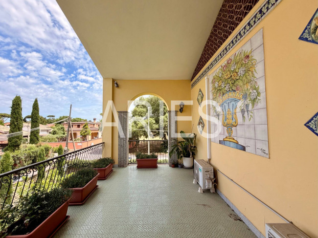 Villetta bifamiliare in vendita a Roma