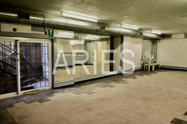 Locale commerciale in vendita a Roma