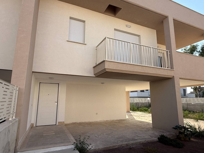 Villetta bifamiliare in vendita a Fiumicino