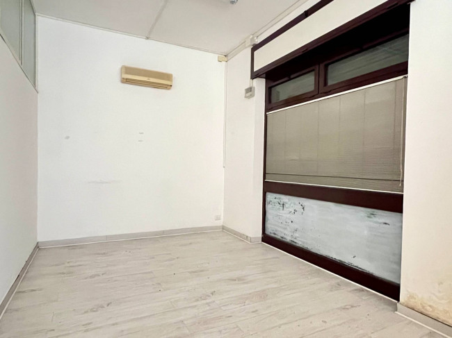 Locale commerciale in vendita a Roma
