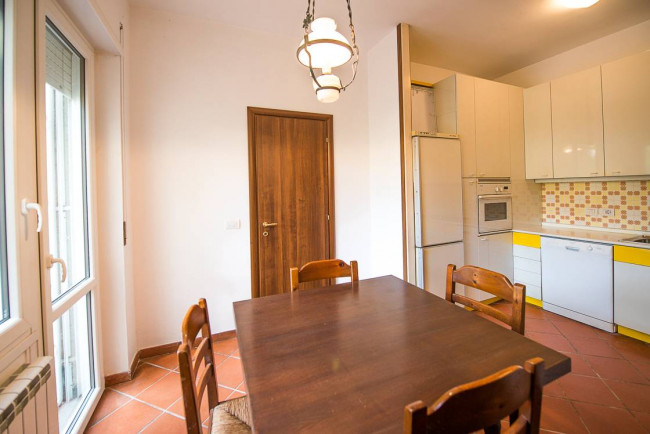 VILLA QUADRIFAMILIARE in vendita a Roma