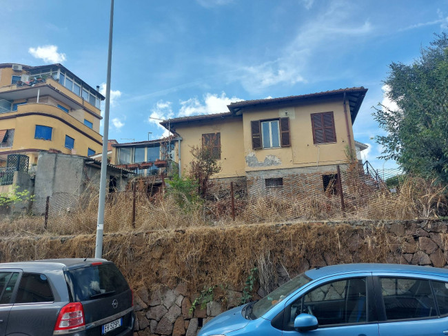 Villetta bifamiliare in vendita a Roma