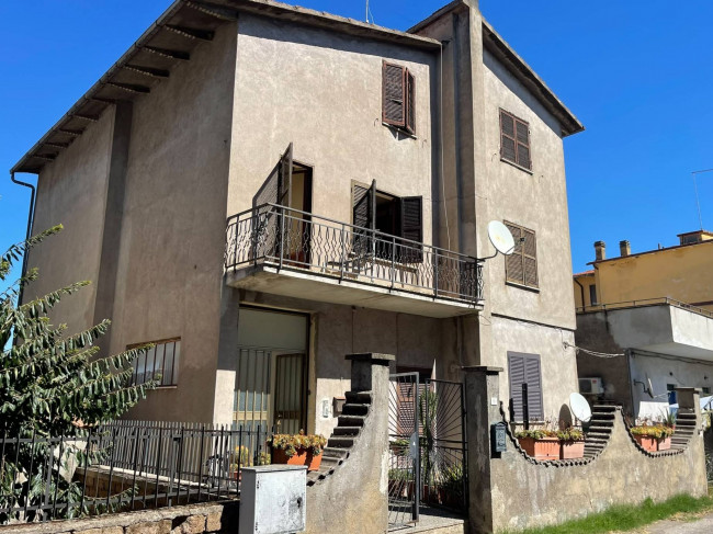 Appartamento in vendita a Corchiano